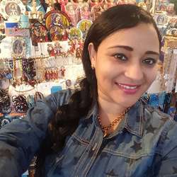 Elianna's Chat & Dating Profile